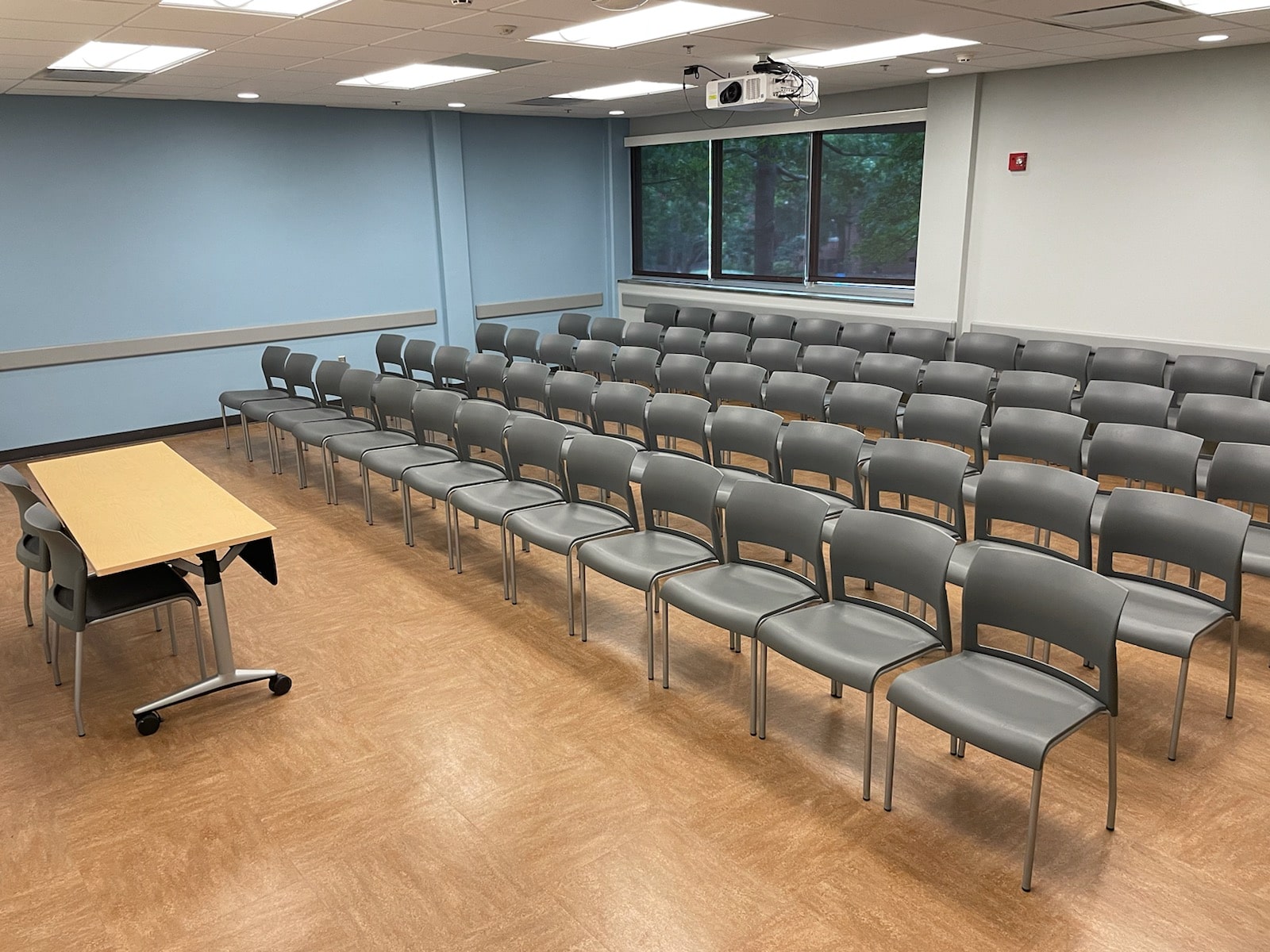 Photo of Lecture style setup for capacity of 65.