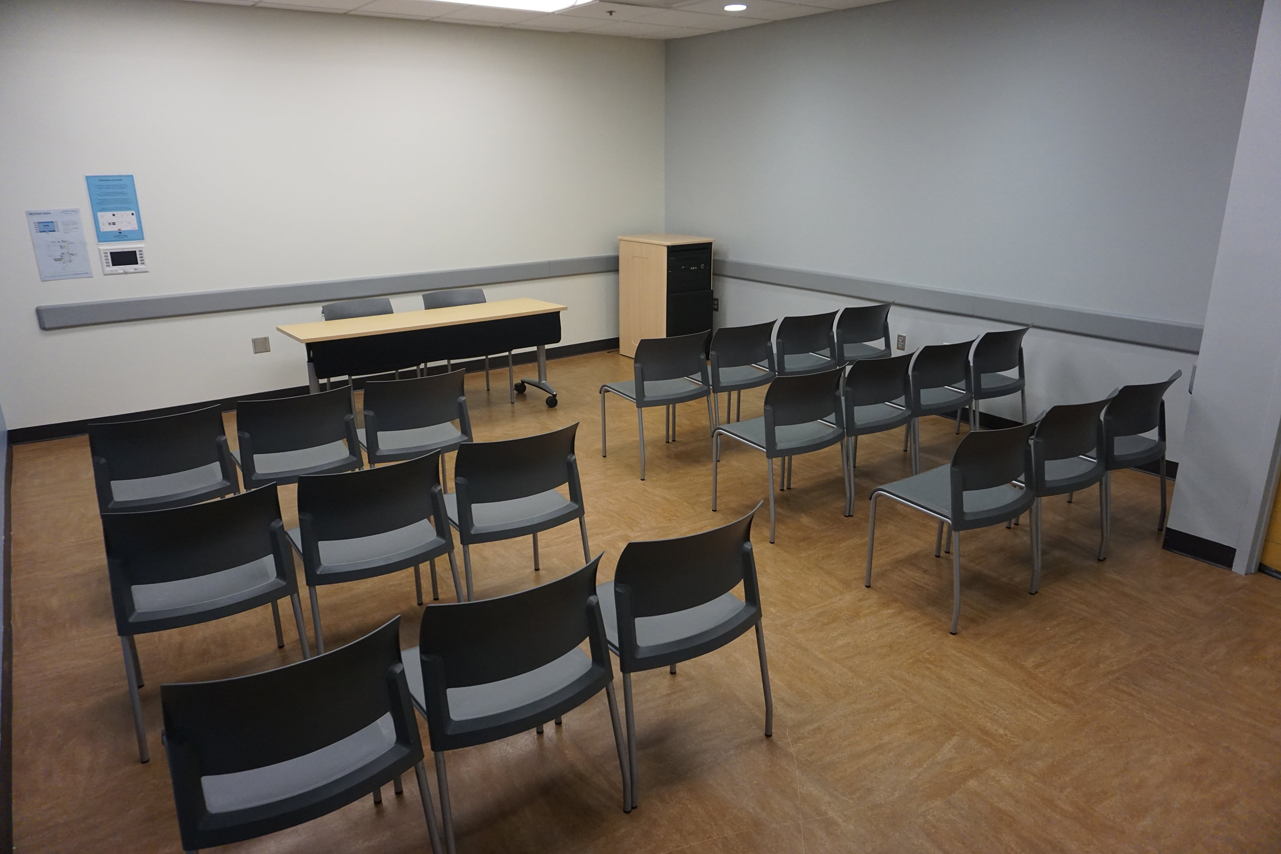 Photo of Lecture style setup for capacity of 20.