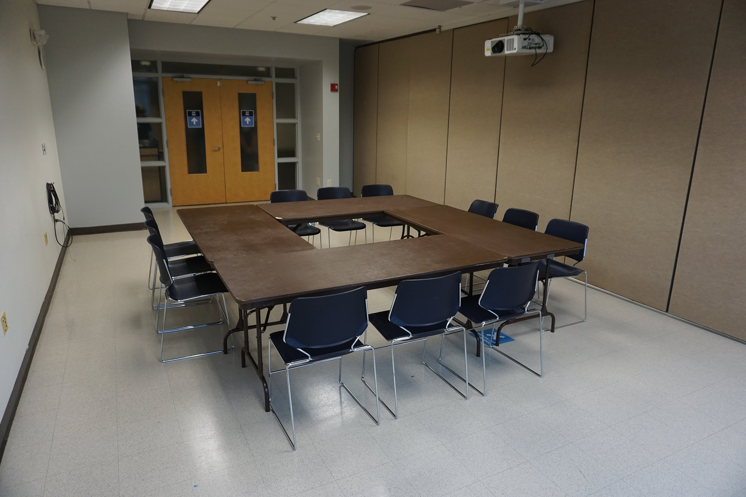 Photo of Closed Conference type setup.